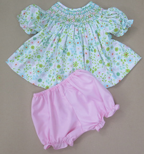 Robe pour bébé fille en coton à imprimé floral doux, à manches bouffantes, longueur genoux, faite à la main - Product Image 4