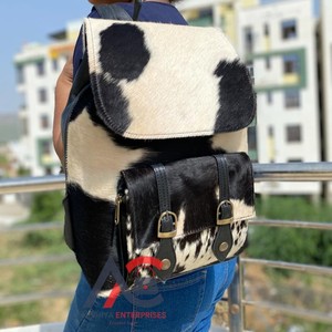 Sac à dos en cuir véritable de vache avec cheveux bruns, sac à dos multi-usages - Product Image 1