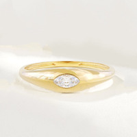 Anillo de compromiso con moissanita talla marquesa, plata 925, engaste biselado, diamante simulado, estilo East West, para mujer, cúpula pequeña, minimalista