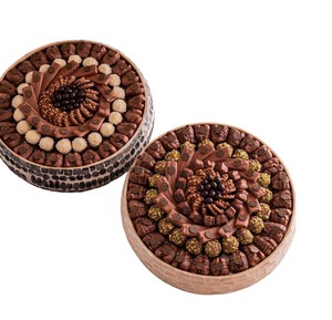 Superbe support à gâteau en nacre, ensemble de contenants en coquillages naturels faits à la main avec des chocolats fins pour les boutiques de luxe - Product Image 4