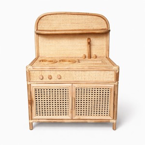 Cocina de juguete de ratán para niños, estufa de madera en miniatura ecológica, estación de cocina con almacenamiento - Product Image 1