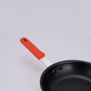 Sartén clásica de acero inoxidable, ideal para chefs caseros que buscan utensilios de cocina confiables. - Product Image 3
