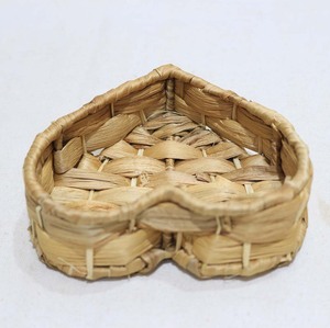 Panier de rangement en jacinthe d'eau écologique en forme de cœur, plateau cadeau décoratif, bol tressé à la main écologique - Product Image 4