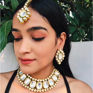 Nuevo conjunto de collar choker tradicional Kundan con pendientes Maang Tikka para mujeres y niñas, ideal para bodas, Ramadán, fiestas y como regalo. - Product Image 5