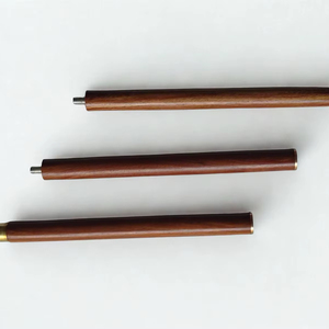 Bâtons de marche rustiques modernes en bois naturel écologique avec poignée en laiton poli, idéaux pour les cadeaux - Product Image 1