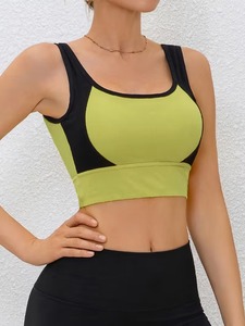 Soutien-gorge de sport côtelé en microfibre pour femme, avec coutures plates, panneau latéral contrastant et coussinets amovibles - Product Image 2