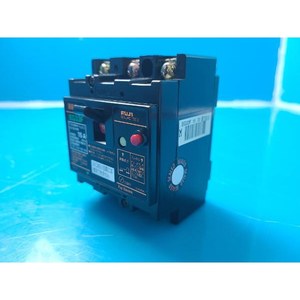 ฟูจิ EG33F EG33F 15A เซอร์กิตเบรกเกอร์ป้องกันไฟรั่ว ใช้แล้วตามสภาพเดิม อะไหล่อุปกรณ์เซมิคอนดักเตอร์รุ่นเก่า - Product Image 1