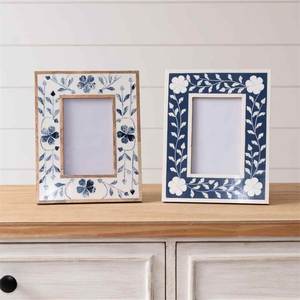 Lightweight Eco-Friendly Wooden Photo Frame Modern Design Customizable Shape Silk Screen Printed 1 Color Tabletop for - Product Image 1