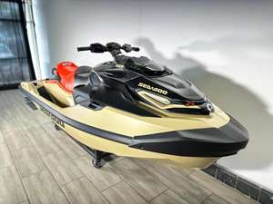 LIVRAISON GRATUITE Nouveau 2025 Sea-Doo RXT-X RS 325 + Pack Tech Jet Ski + Remorque Gratuite - Product Image 4