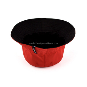 หมวกถังขนแกะที่อบอุ่นในฤดูหนาววัสดุผ้ากำมะหยี่นุ่มสำหรับสภาพอากาศหนาวเย็นเครื่องประดับแฟชั่นสำหรับเครื่องแต่งกายแนวสตรีทการเดินทางและการใช้งานกลางแจ้ง - Product Image 2