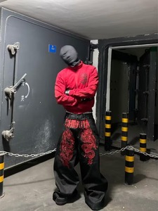Jean baggy gothique respirant et imperméable en denim délavé pour homme, coupe ample, style skateboard, collection printemps, vente en gros - Product Image 2