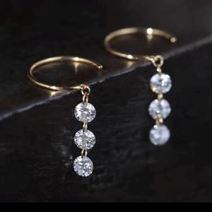 Pendientes colgantes de oro macizo de 14K con diamante cultivado en laboratorio de 3 quilates, diseño de diamante flotante, pendientes de diamante danzante, con certificado IGI - Product Image 1