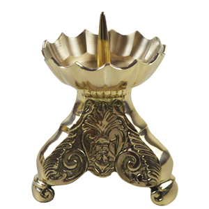 Chandelier en laiton doré baroque orné, avec coupelle festonnée et pointes, pour bougie pilier, décoration de table vintage pour la maison, vente en gros - Product Image 3