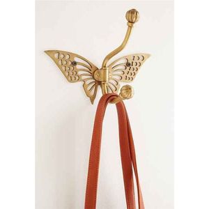 Crochet mural décoratif papillon doré de luxe, patère murale en fer forgé antique, patère à vêtements robuste en métal pour salon et chambre à coucher - Product Image 1