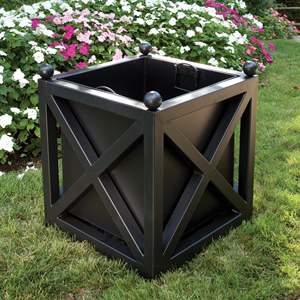 Jardinera de metal negra para exteriores, jardinera cuadrada resistente, jardinera de diseño tradicional - Product Image 6