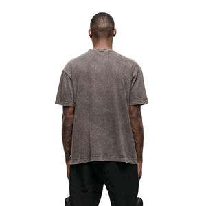 Camiseta con lavado ácido a la moda, con un llamativo estampado lavado, de algodón ligero, corte holgado, perfecta para conjuntos modernos. - Product Image 2