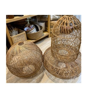 Luz de techo tejida a mano de mimbre de bambú marrón natural al por mayor para decoración de jardín de fiesta en casa hotel restaurante Resort - Product Image 2