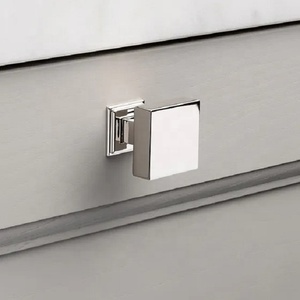 Poignée de meuble élégante en laiton nickelé poli, poignées et boutons modernes et durables pour commodes et tiroirs - Product Image 2
