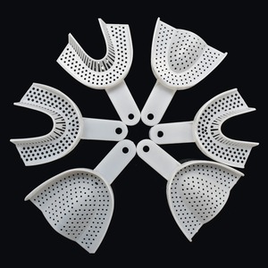Juego de Bandejas para Impresiones Dentales de Plástico Blanco, Superior e Inferior, Tamaños S, M, L, Herramienta Manual de Odontología, Material de Laboratorio, CE - Product Image 1