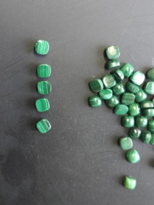 Malachite naturelle, cabochons coussin de 4 mm, pierres précieuses en vrac pour la fabrication de bijoux - Product Image 5