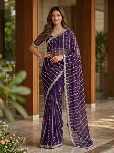 Sari en soie violette avec bordure brodée de perles et chemisier assorti pour les occasions de mariage, sari élégant pour femmes, longueur au sol - Product Image 1
