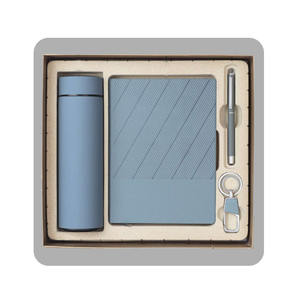 Set de Regalo Corporativo 4 en 1 de Cuero PU (Agenda y Botella de Agua) - Personalizado con Color y Grabado en Relieve - Product Image 1