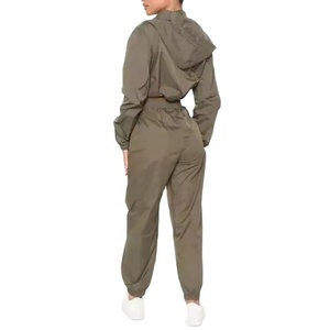 100% Custom Women Windbreaker Suit Olive Green Nylon Two Piece <b>Cropped</b> <b>Zip</b> <b>Up</b> Jacket Elastic Pants Windbreaker Suit Manufacturer - Product Image 2