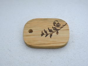 Tabla de Cortar Rectangular de Madera con Asa, Acabado Natural, Tabla de Cocina de una Sola Pieza - Product Image 2