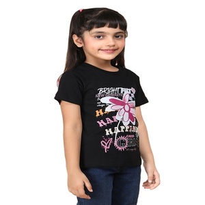 Camiseta de cuello redondo Smart Look 100% algodón para niñas disponible en diferentes métodos de impresión seleccionados a mano para la venta - Product Image 3