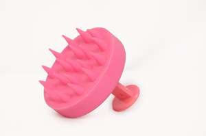 Zenara Brosse de massage du cuir chevelu moderne en plastique souple, imperméable, durable et antidérapante, facile à nettoyer, favorisant la croissance des cheveux et éliminant les pellicules - Product Image 5