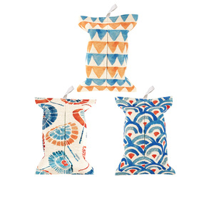 OMORY Housse de mouchoirs suspendue de style oriental, motif géométrique bleu, orange, rouge, en coton et lin respirant, lavable à la main - Product Image 1
