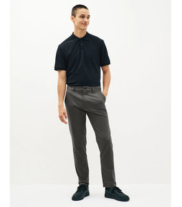 Tissu sergé extensible pour homme, chinos gris foncé, coupe droite, anti-boulochage, anti-plis, coton biologique, coupe classique, léger - Product Image 4