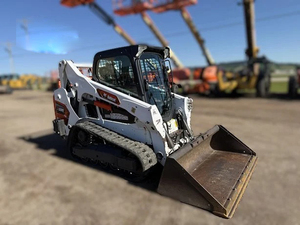 Cargadora Compacta de Orugas T595 2022 con Cabina Cerrada, Máquina de Construcción de Alto Rendimiento - Product Image 2