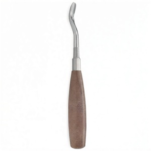 Instrument chirurgical Capener Lamina Gouge haute performance pour les procédures de décompression vertébrale et de laminectomie - Product Image 2