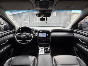 รถ SUV Tucson ปี 2022 สีเทาสะอาด รถมือสอง ทนทาน เครื่องยนต์ดีเซล รถอเนกประสงค์ ระบบกุญแจอัจฉริยะ LDWS เบาะนั่งแบบมีระบบทำความร้อนและระบายอากาศ 5 ที่นั่ง พวงมาลัยซ้าย - Product Image 3