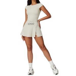 ชุดเทนนิสขาสั้นระบายอากาศได้ดีสำหรับผู้หญิงชุดเสื้อผ้าน่ารักแบบลำลองเปิดไหล่ตกสำหรับฤดูร้อน - Product Image 1