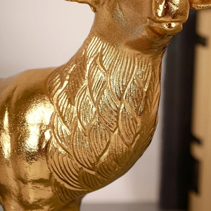 Figurine de cerf élégante finition or, pièce d'appoint de table pour la décoration de salon contemporain et les étagères - Product Image 4
