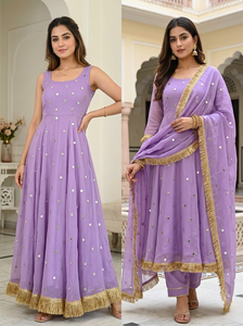 Tela de seda pura de primera calidad con bordado de espejo, que presenta un exquisito bordado de espejo hecho a mano. - Product Image 6