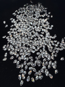 Diamants de laboratoire taille poire, couleur EF, clarté VS1, diamants CVD en vrac pour la fabrication de bijoux, personnalisation disponible, vente en gros - Product Image 3