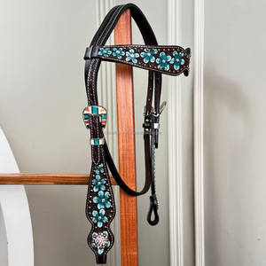 Bride occidentale de serre-tête de cheval en cuir taillé à la main avec des accents de cristal turquoise pour Rodeo Trail & Barrel Racing Tack - Product Image 4