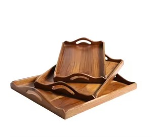 Plateau de service carré en bois au design simple et abordable, design minimaliste solide, fait main et poli, pour plats et assiettes - Product Image 4