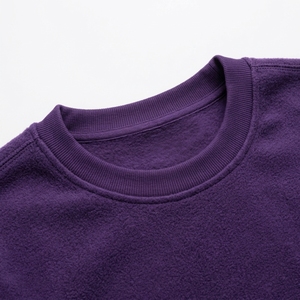Sweat-shirt violet personnalisé avec impression DTF intégrale effet ombre audacieuse sur les manches, style moderne et décontracté pour le streetwear - Product Image 5