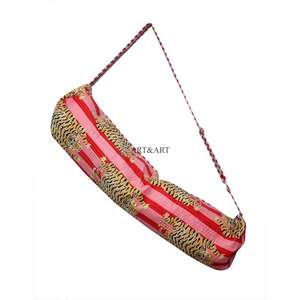 Bolsa de Transporte para Esterilla de Yoga de Algodón Acolchado Hecha a Mano en India, con Estampados de Animales, 3 mm de Grosor, Moderna, Unisex, con Correa Ajustable - Product Image 3