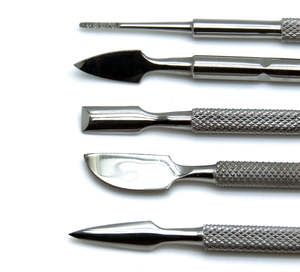 Pousse-cuticules et dissolvant de vernis professionnels en acier inoxydable pour le nettoyage et le retrait du vernis - Product Image 6