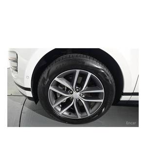 Land Rover Range Rover Evoque P250 Dynamic SE 2024, 11,360 km, Caja de Cambios Automática, Asientos de Cuero, Cámara Trasera, Volante a la Izquierda - Product Image 4