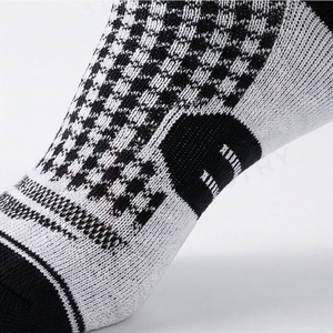 Chaussettes courtes pour hommes, motif pied-de-poule, tricotées en coton et élasthanne, respirantes, pour usage quotidien, style printemps, coupe classique - Product Image 5