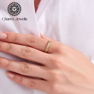 แหวนหมั้นเงินประดับมอสซาไนต์ลายพืช คลาสสิกสำหรับทุกเพศ ชุบทอง 22k จาก Charm Jewells - Product Image 4