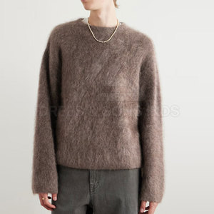Pull en mohair brossé respirant de luxe, coupe classique, style designer, avec logo frontal, idéal pour l'hiver – En promotion - Product Image 5