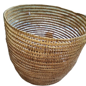 ที่ตักผงไม้ไผ่ขนาดเล็กที่ทันสมัยทำด้วยมือสร้างสรรค์แผ่นดิสก์สำหรับใช้ในครัวเรือนสร้างสรรค์สำหรับขนมขนมขนมแตงโมที่ตักผงทำโดยบังคลาเทศ - Product Image 2