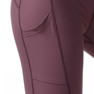 Shorts de yoga pour femmes de haute qualité, OEM, en tissu nylon et élasthanne, respirants, extensibles, taille haute, fournisseur et fabricant de shorts de sport - Product Image 5